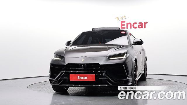 Lamborghini Urus 2024 — photo 3