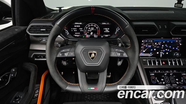 Lamborghini Urus 2024 — photo 12