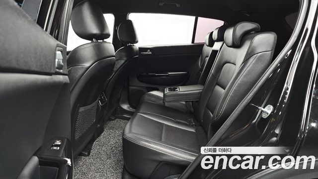 Kia Sportage 2019 — photo 17