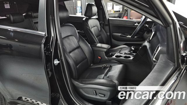 Kia Sportage 2019 — photo 16
