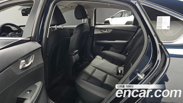 Kia K3 2019 — photo 17