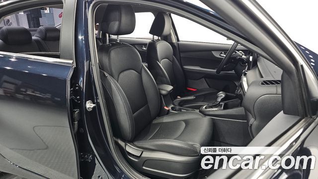Kia K3 2019 — photo 16