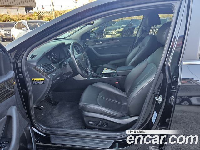 Hyundai Sonata 2016 — photo 19