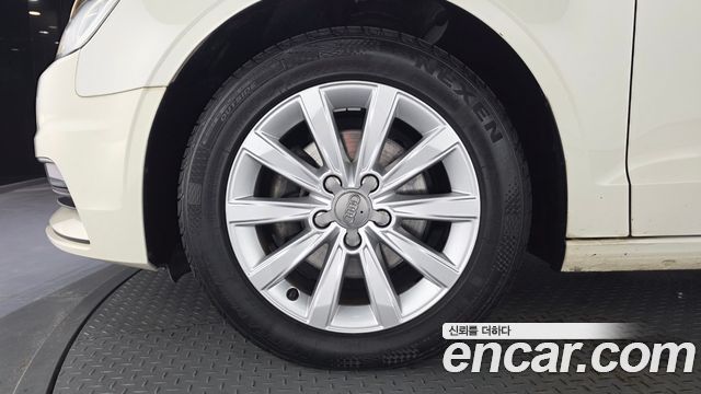 Audi A3 2015 — photo 5