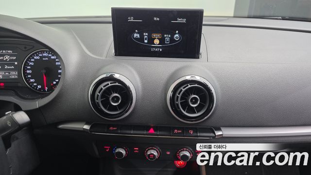 Audi A3 2015 — photo 14