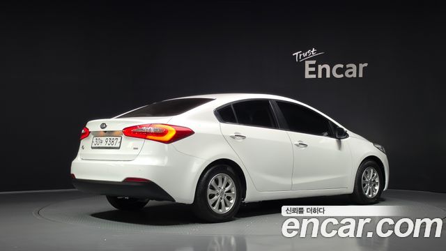 Kia K3 2013 — photo 2
