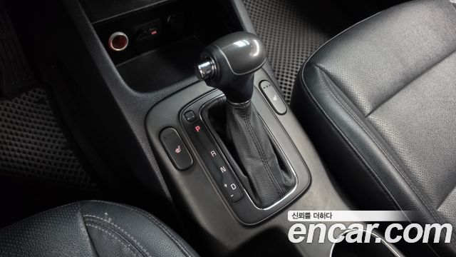 Kia K3 2013 — photo 9