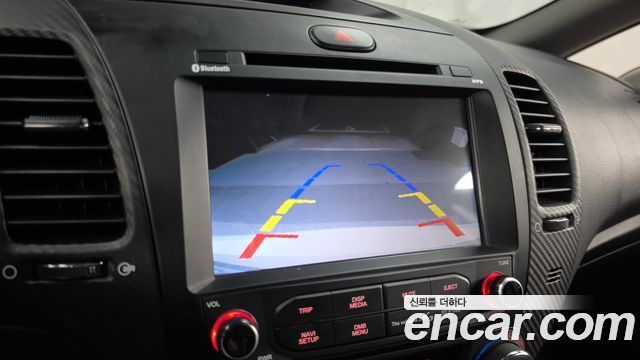 Kia K3 2013 — photo 15