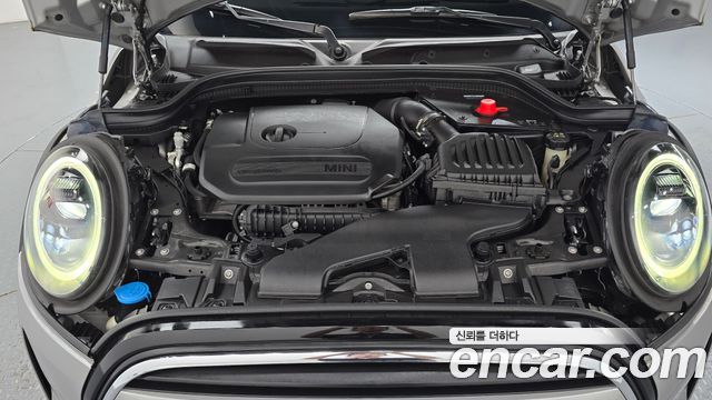 Mini Cooper 2024 — photo 6