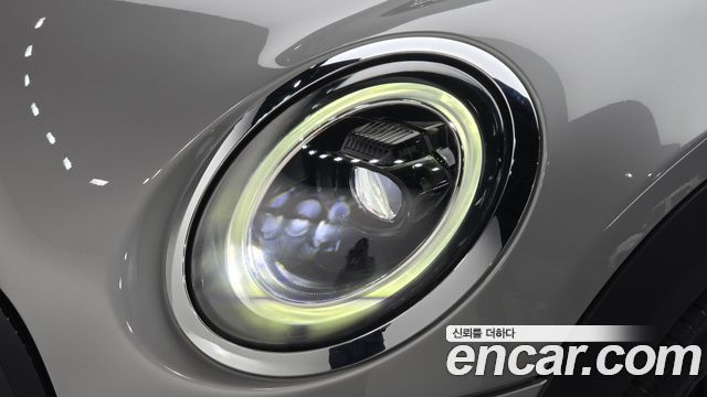 Mini Cooper 2024 — photo 8