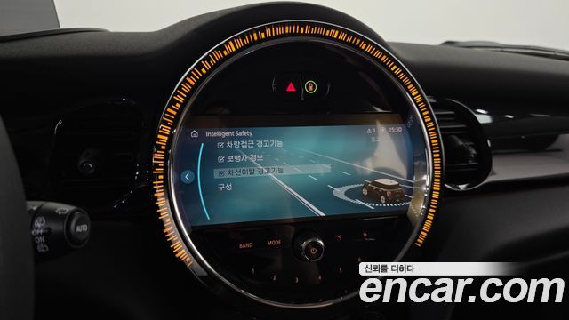 Mini Cooper 2024 — photo 29
