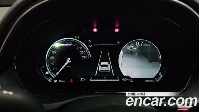 Genesis GV70 2023 — photo 11