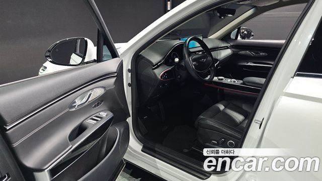 Genesis GV70 2023 — photo 13