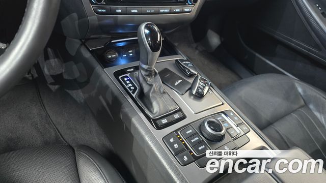 Hyundai Genesis 2016 — photo 12
