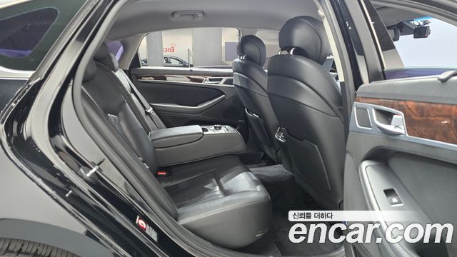 Hyundai Genesis 2016 — photo 17
