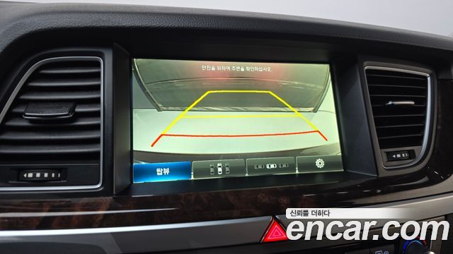 Hyundai Genesis 2016 — photo 20