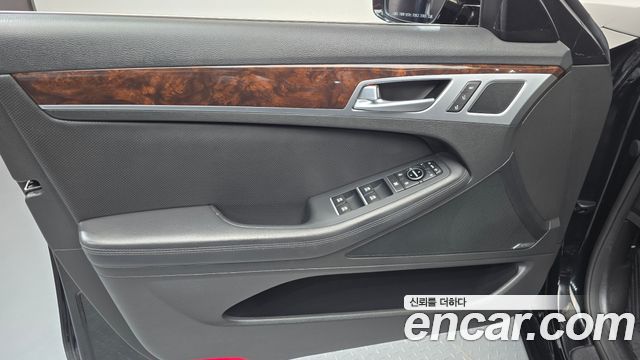 Hyundai Genesis 2016 — photo 14