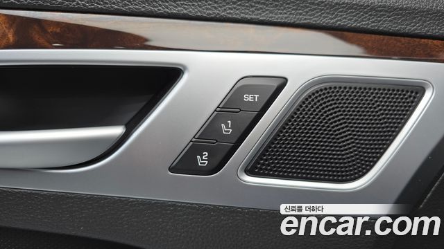Hyundai Genesis 2016 — photo 30