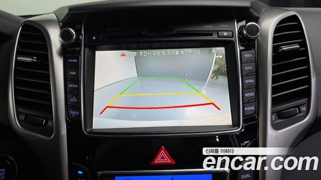Hyundai i30 2016 — photo 15
