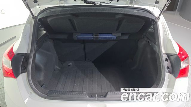 Hyundai i30 2016 — photo 20