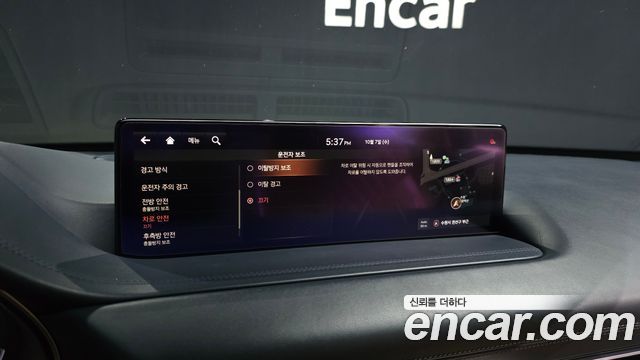 Genesis GV80 2020 — photo 28