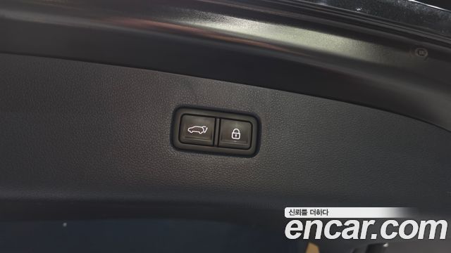 Genesis GV80 2020 — photo 35