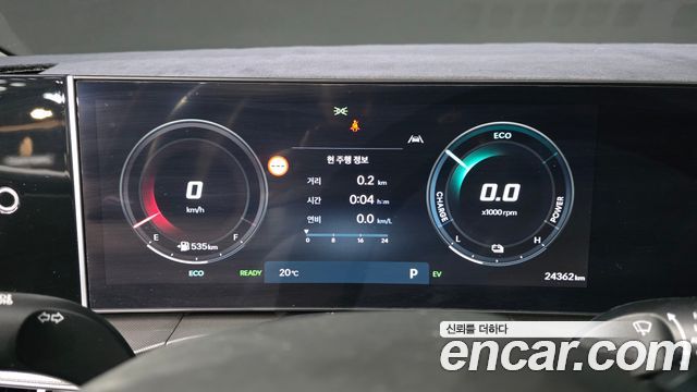 Hyundai Santafe 2024 — photo 11