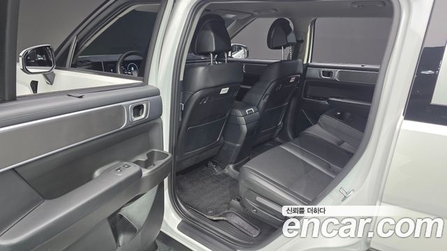 Hyundai Santafe 2024 — photo 17