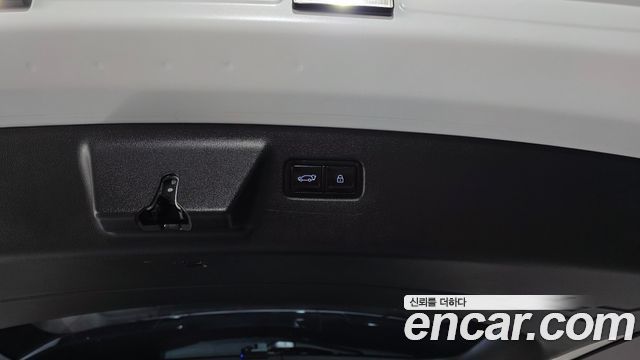Hyundai Santafe 2024 — photo 23