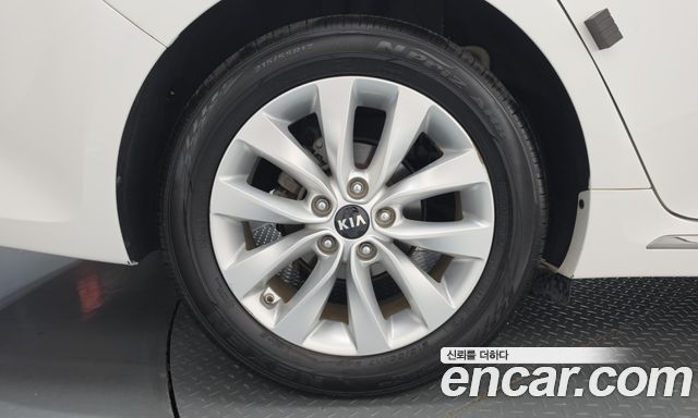 Kia K5 2016 — photo 5
