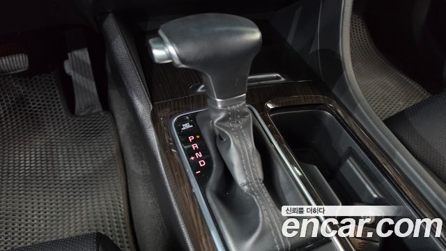 Kia K5 2016 — photo 12