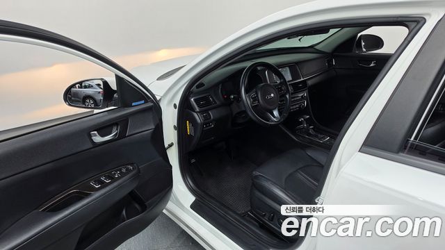 Kia K5 2016 — photo 13