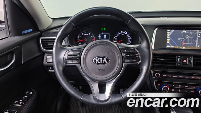 Kia K5 2016 — photo 18