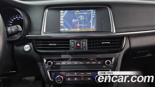 Kia K5 2016 — photo 19