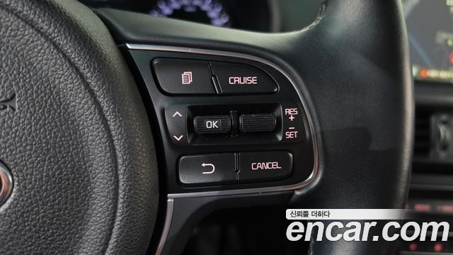 Kia K5 2016 — photo 21