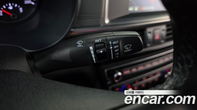 Kia K5 2016 — photo 26