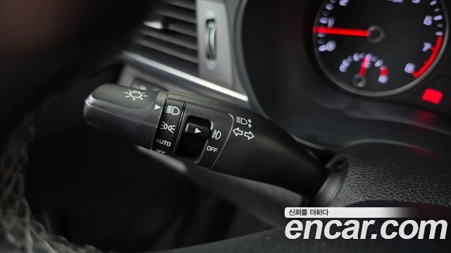 Kia K5 2016 — photo 28