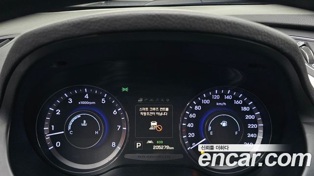 Hyundai Grandeur 2015 — photo 8