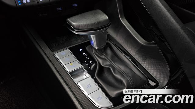Hyundai AVANTE 2021 — photo 12