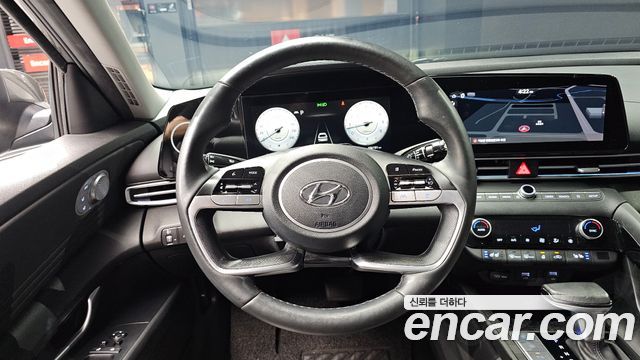 Hyundai AVANTE 2021 — photo 19