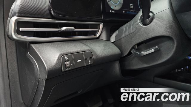 Hyundai AVANTE 2021 — photo 25