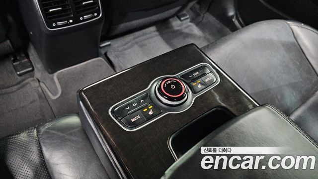 Kia K7 2013 — photo 19