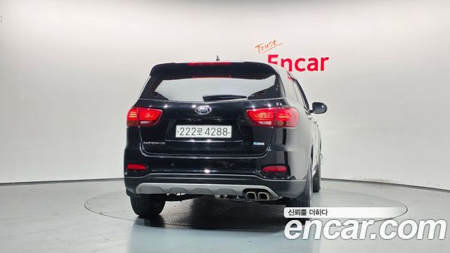 Kia Sorento 2018 — photo 4