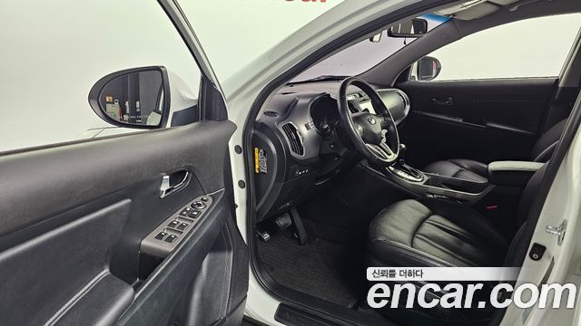 Kia Sportage 2016 — photo 13