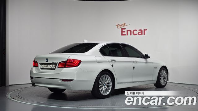 BMW 5-Series 2014 — photo 2