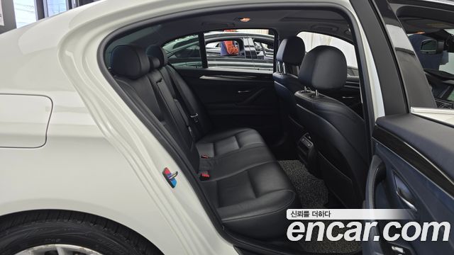BMW 5-Series 2014 — photo 12