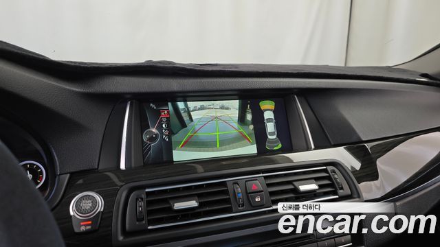 BMW 5-Series 2014 — photo 15