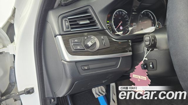 BMW 5-Series 2014 — photo 16