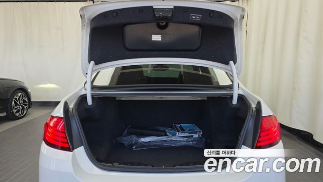 BMW 5-Series 2014 — photo 20