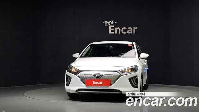 Hyundai Ioniq 2020 — photo 3